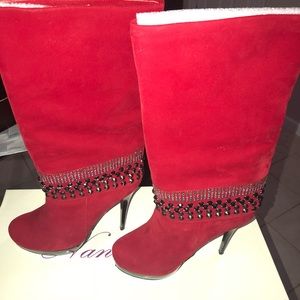 I’m unable to wear heels due to my feet issues.